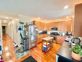 featured image of 92 Hyde St