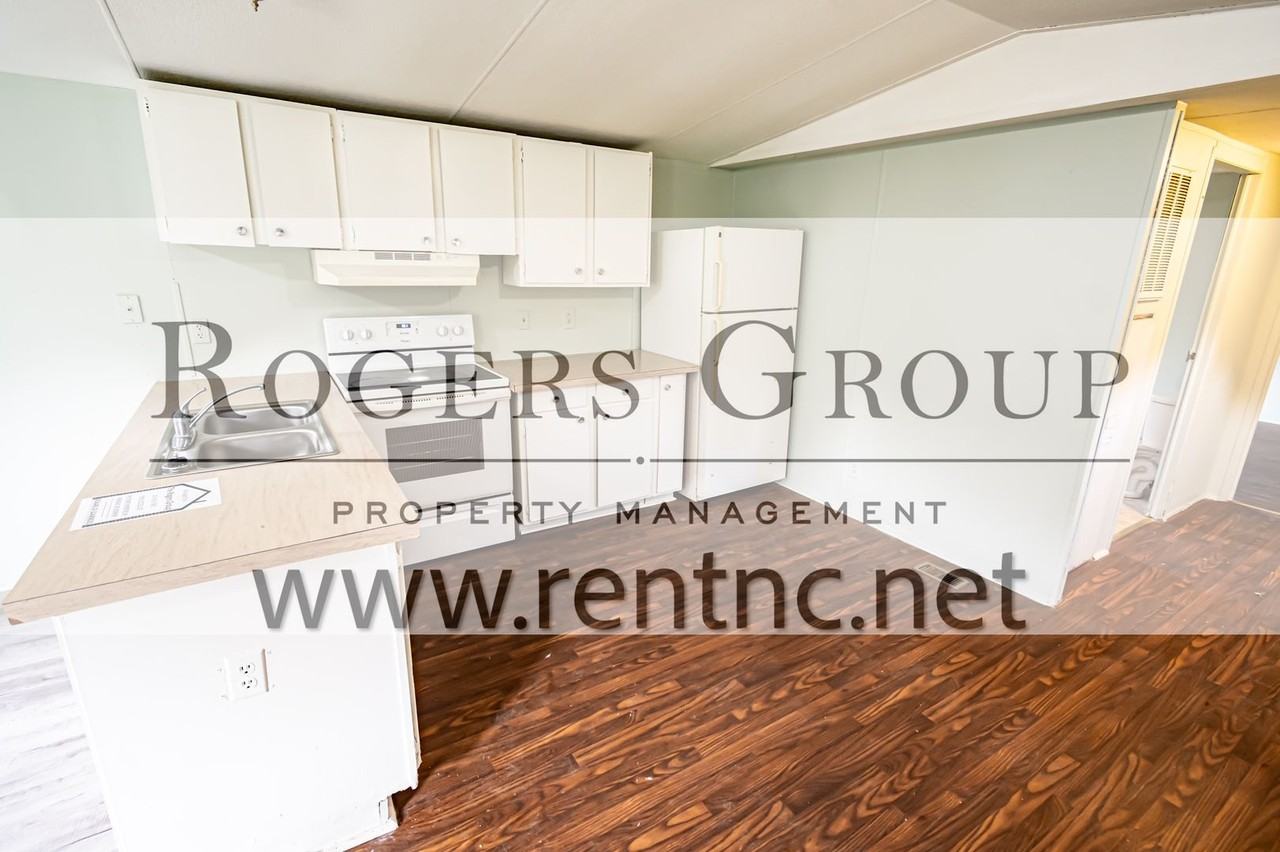 241 Hidden Lake Ln - Photo 2 of 9