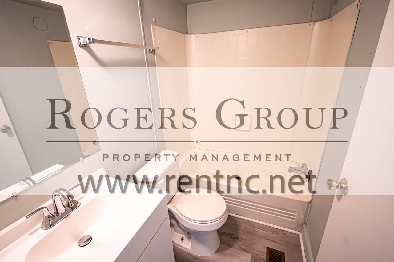 241 Hidden Lake Ln - Photo 4 of 9