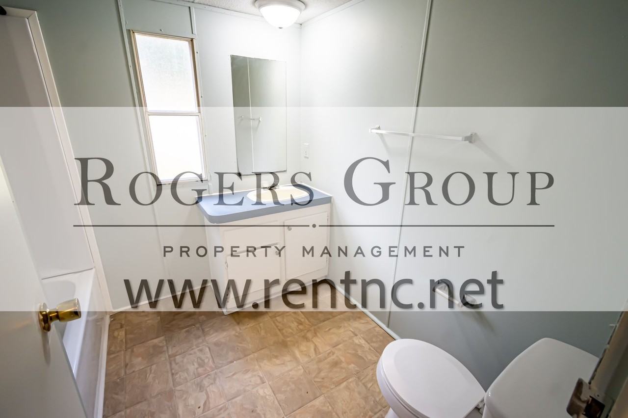 241 Hidden Lake Ln - Photo 7 of 9