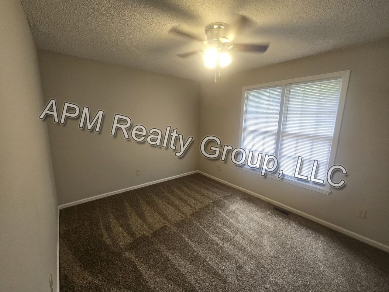 105 Manorwood Ct Apt C - Photo 7 of 15