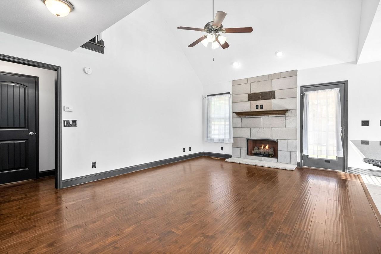 1483 Brew Moss Dr - Photo 6 of 34