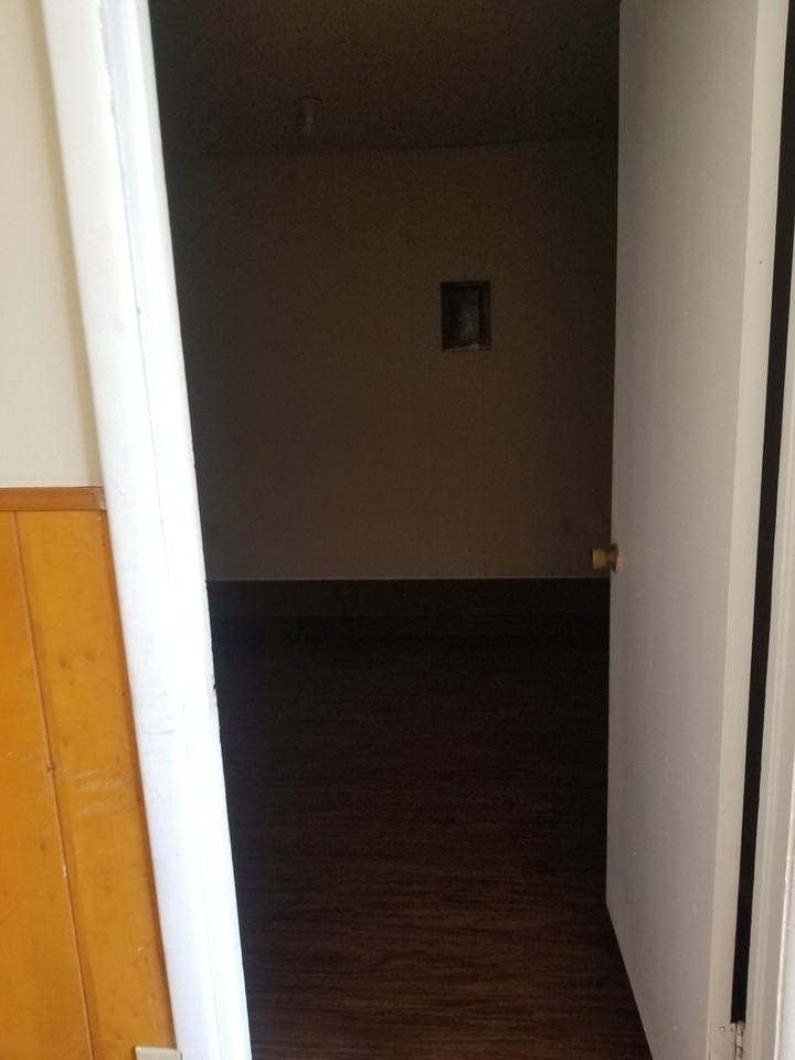 2409 Marsalis Dr - Photo 2 of 22