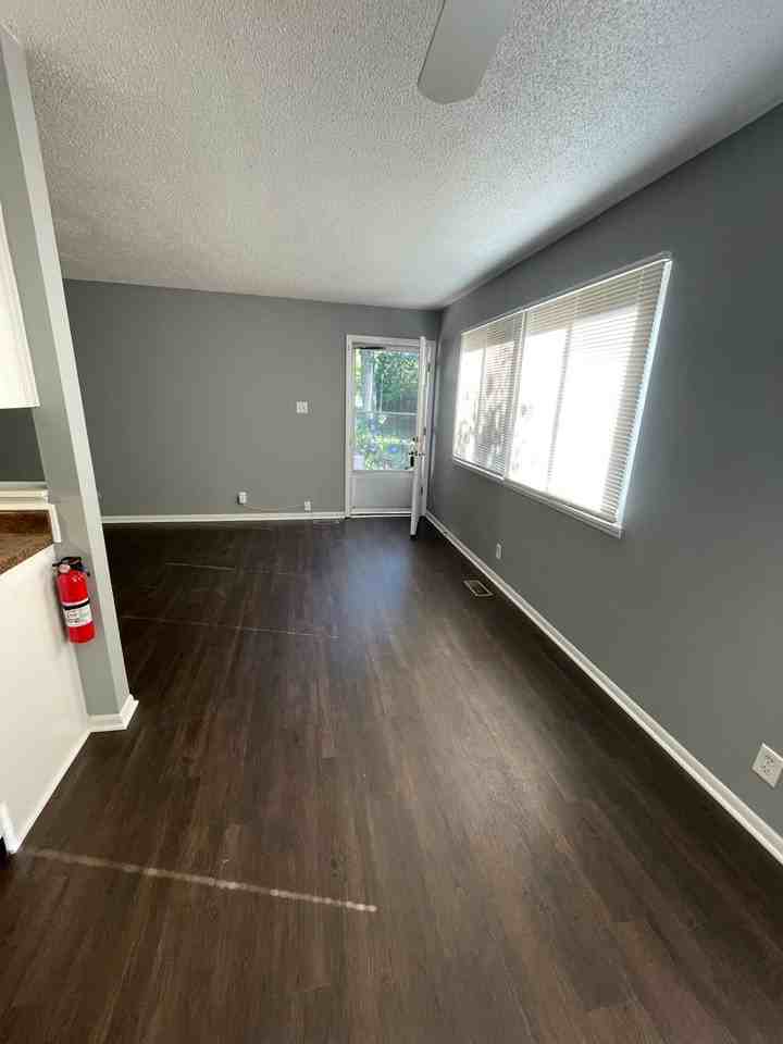 3269 Lupine Dr - Photo 4 of 13