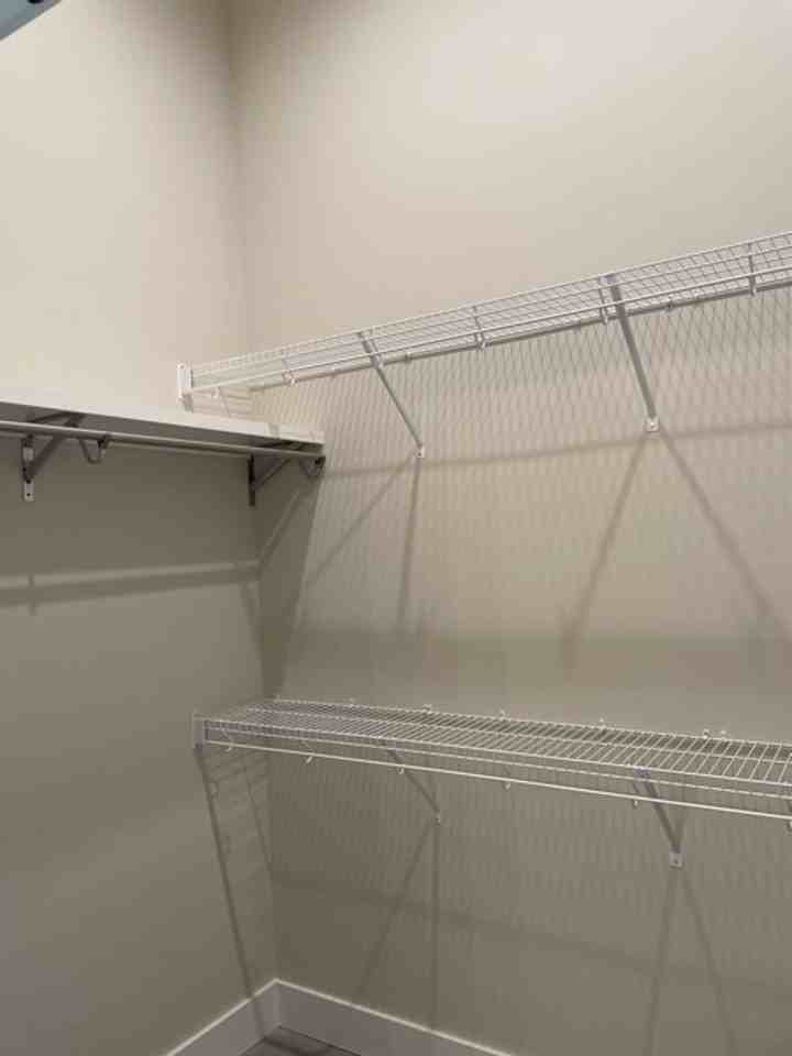 812 Davis Ln - Photo 2 of 13