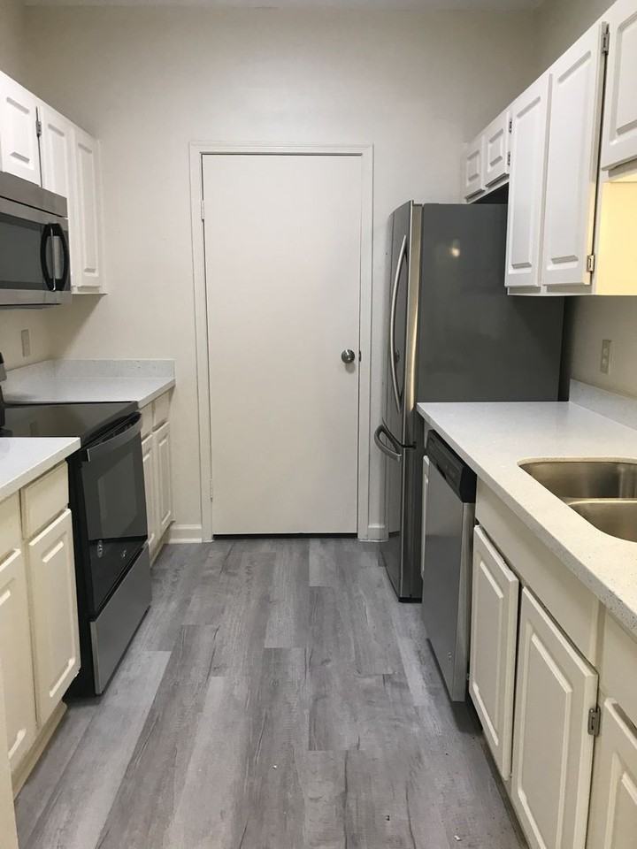 12166 Metric Blvd #267 - Photo 4 of 21