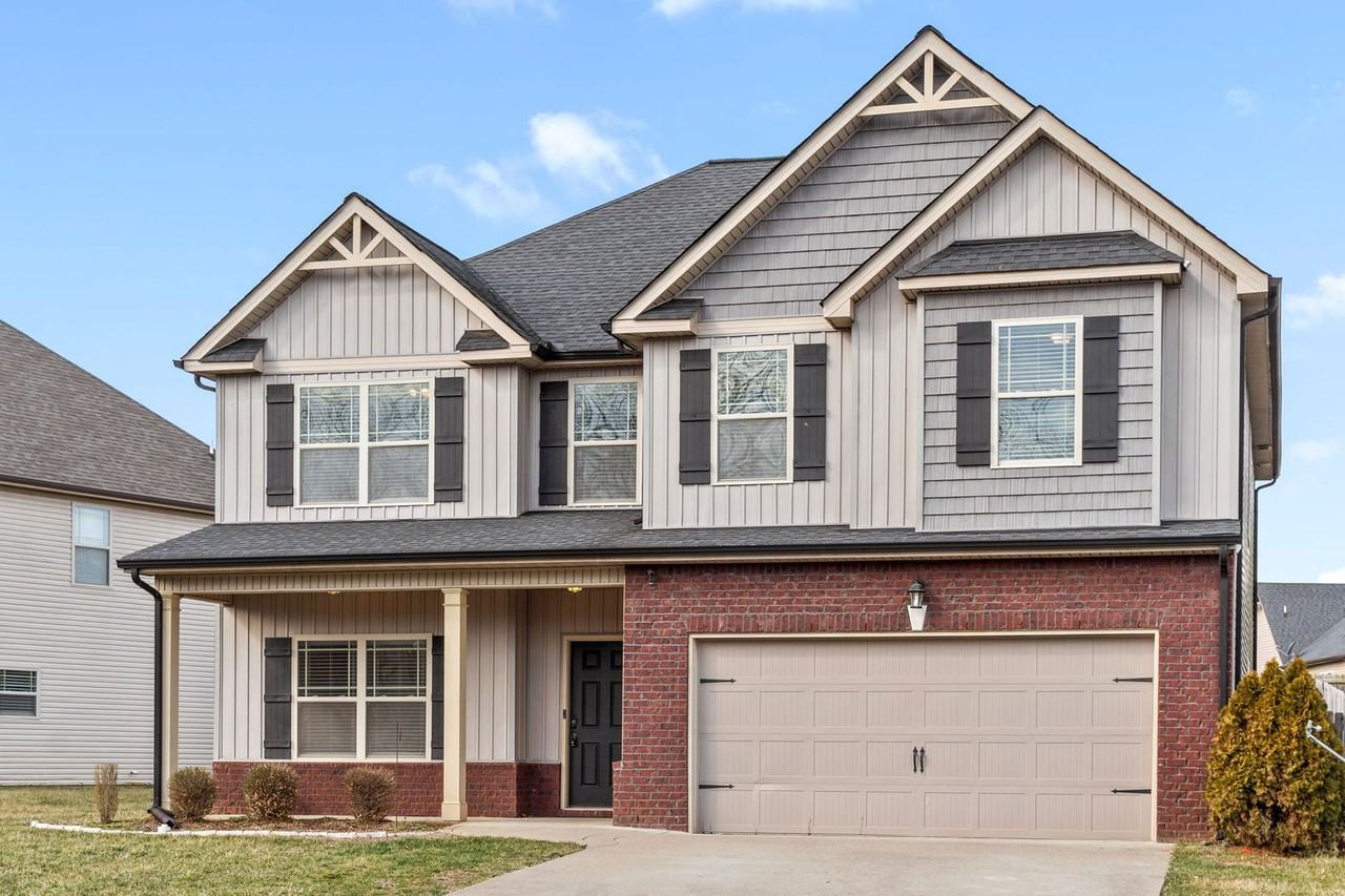 2976 Mcmanus Cir - Photo 2 of 40