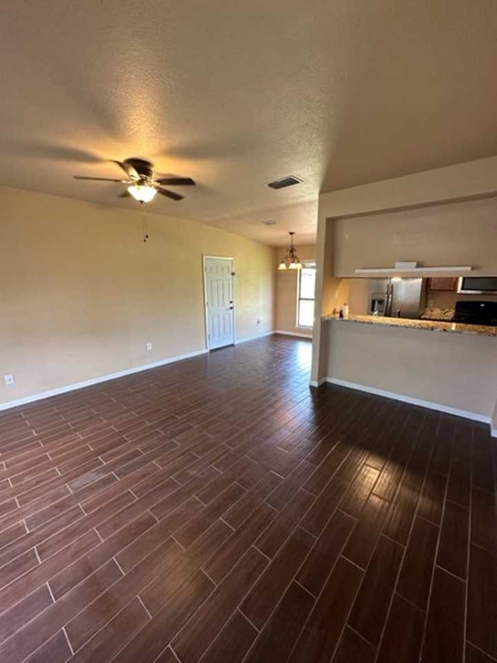 3949 Purdue Ln - Photo 3 of 13