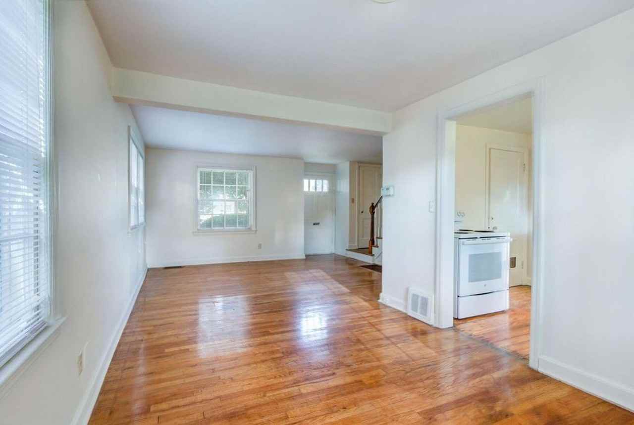 7226-7228 Wyandotte Street - Photo 3 of 12