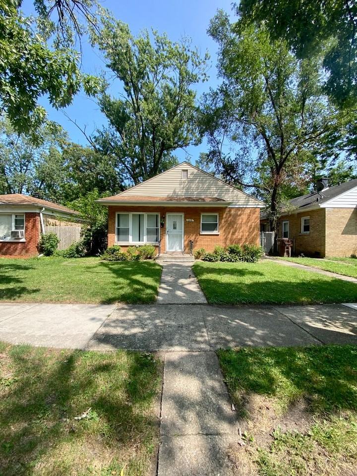 16881 Shea Ave - Photo 3 of 31