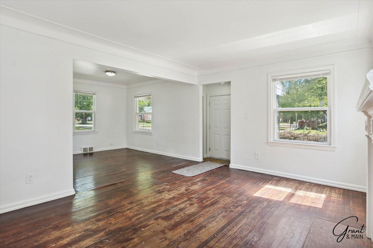 11465 Rossiter St - Photo 5 of 14
