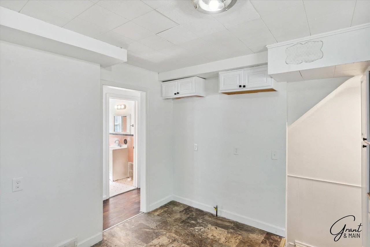 11465 Rossiter St - Photo 7 of 14
