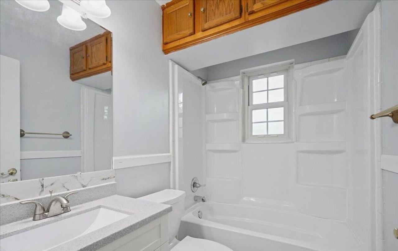 10201 Waycross Ave - Photo 6 of 25