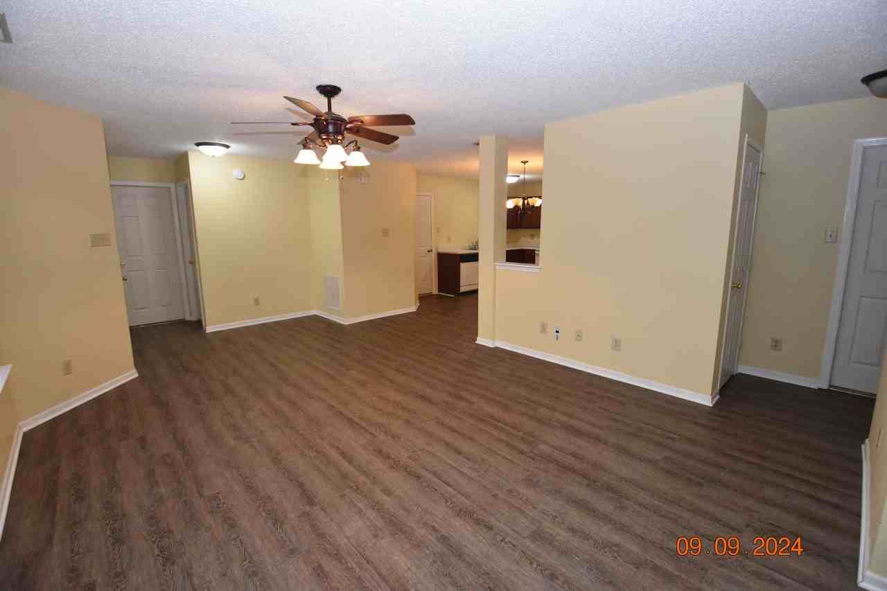658 Florence Dr - Photo 5 of 17