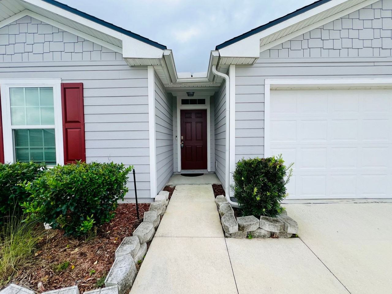 3242 Rogers Avenue - Photo 3 of 50