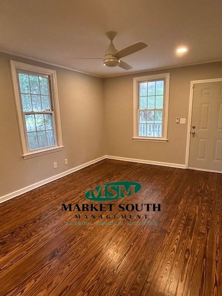 305 Forrest Ave - Photo 2 of 11