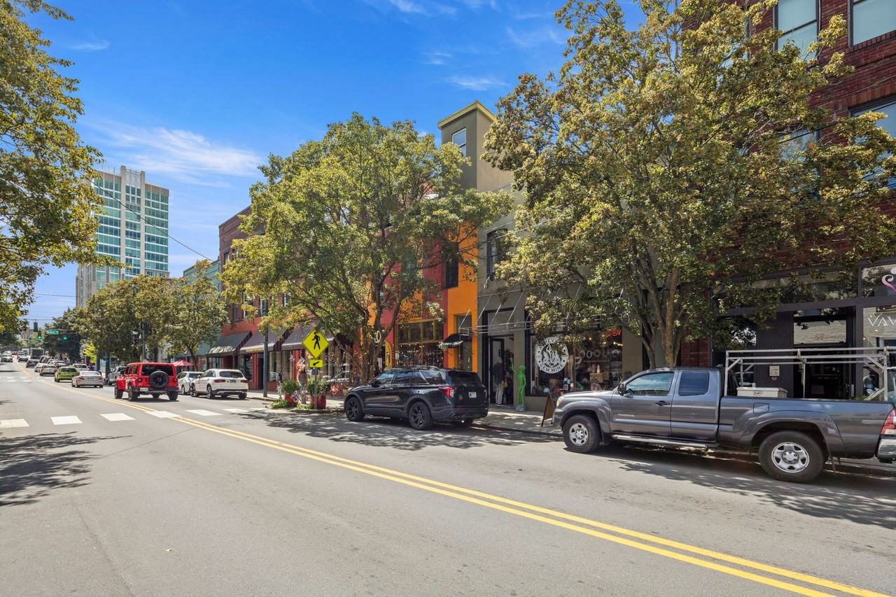 57 Broadway St #A - Photo 2 of 34