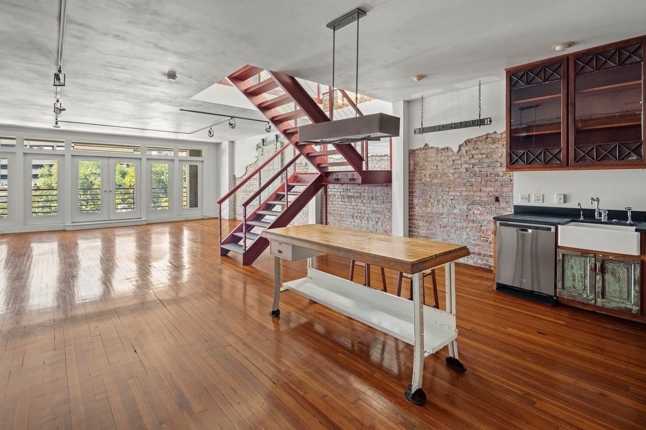 57 Broadway St #A - Photo 3 of 34