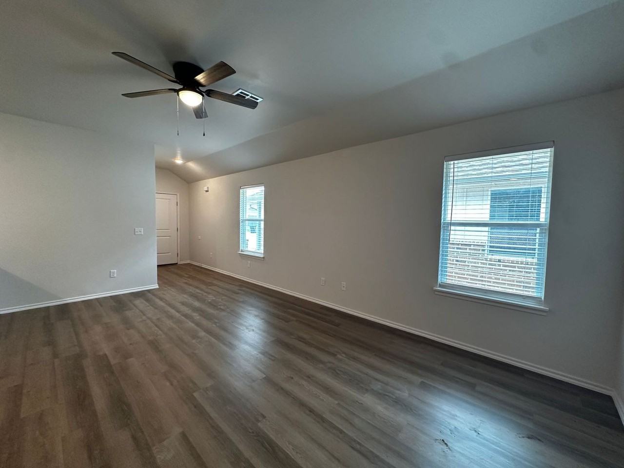 3715 Franks Way - Photo 3 of 17