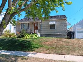 featured image of 640 N Summit St