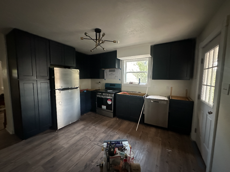 407 N 4th St - Photo 3 of 3