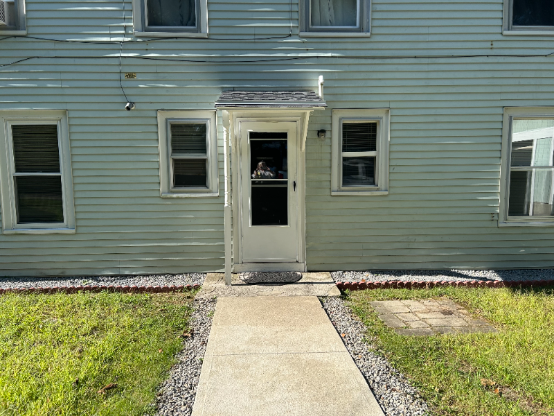 26 Boston St Apt 1st - Photo 3 of 15