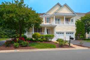 featured image of 12131 Landings Blvd