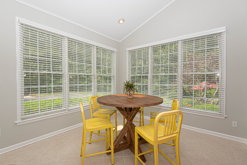 12131 Landings Boulevard - Photo 6 of 17