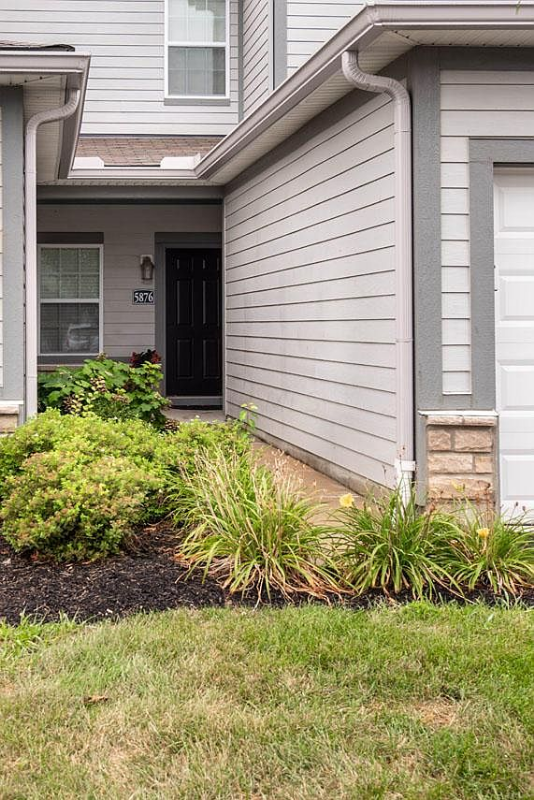 5876 Bluestone Way - Photo 2 of 18