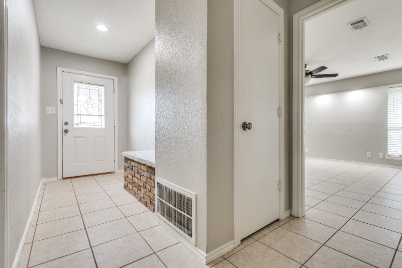 2820 Clear Springs Dr #2820 - Photo 2 of 18