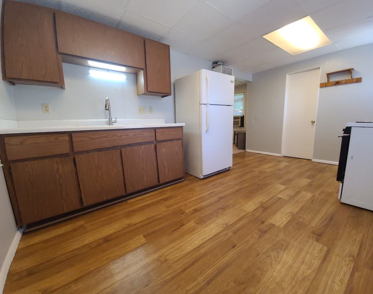 523 S 69th St #NA - Photo 2 of 8