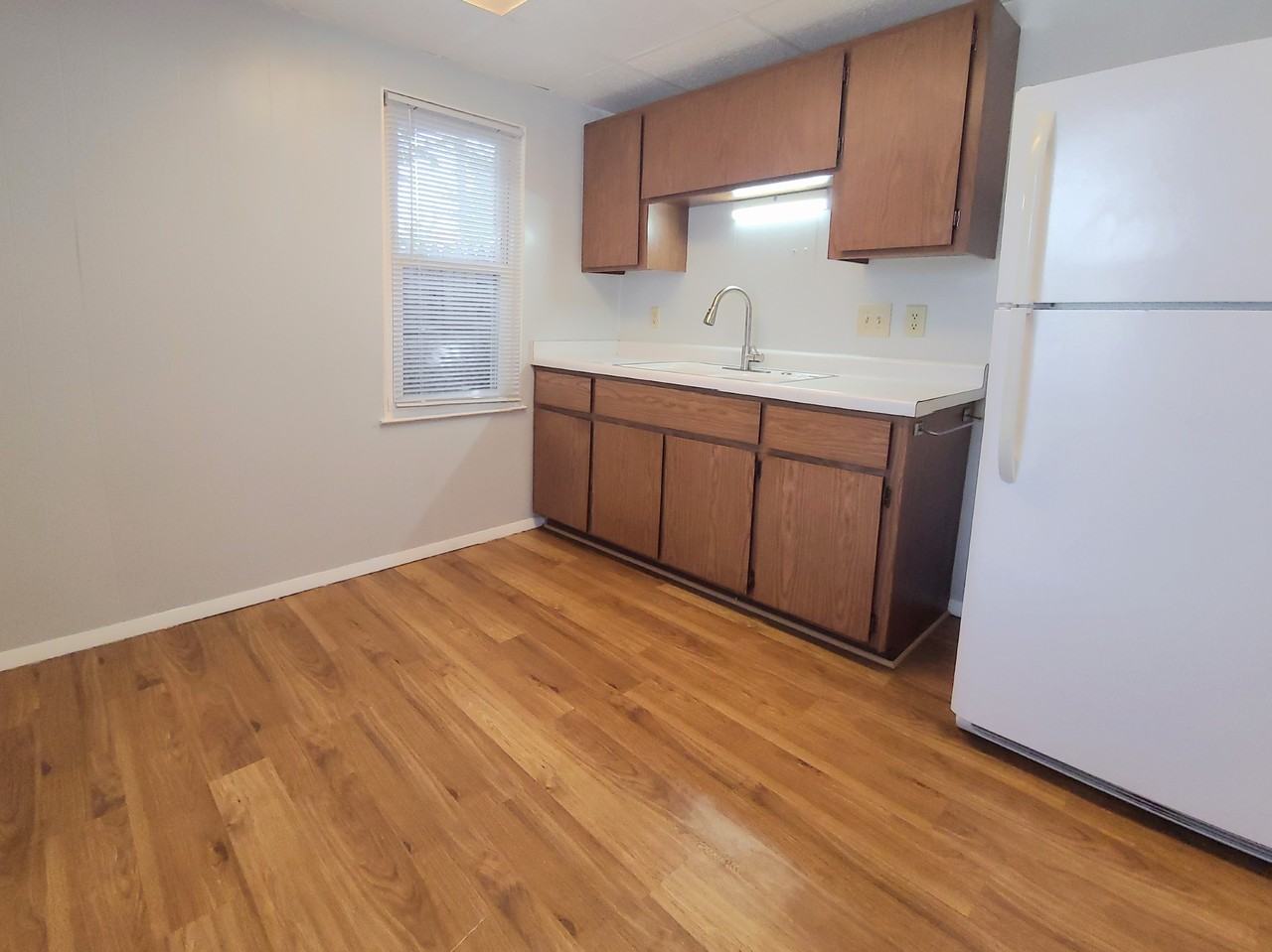 523 S 69th St #NA - Photo 3 of 8