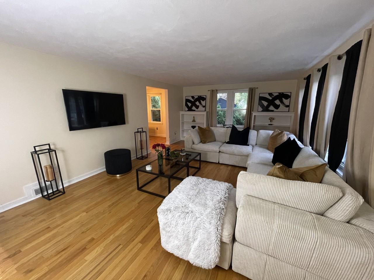 449 Buckingham Ave #3 - Photo 7 of 17