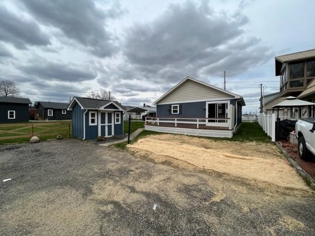 4923 Decker Ave Ne #NA - Photo 2 of 13