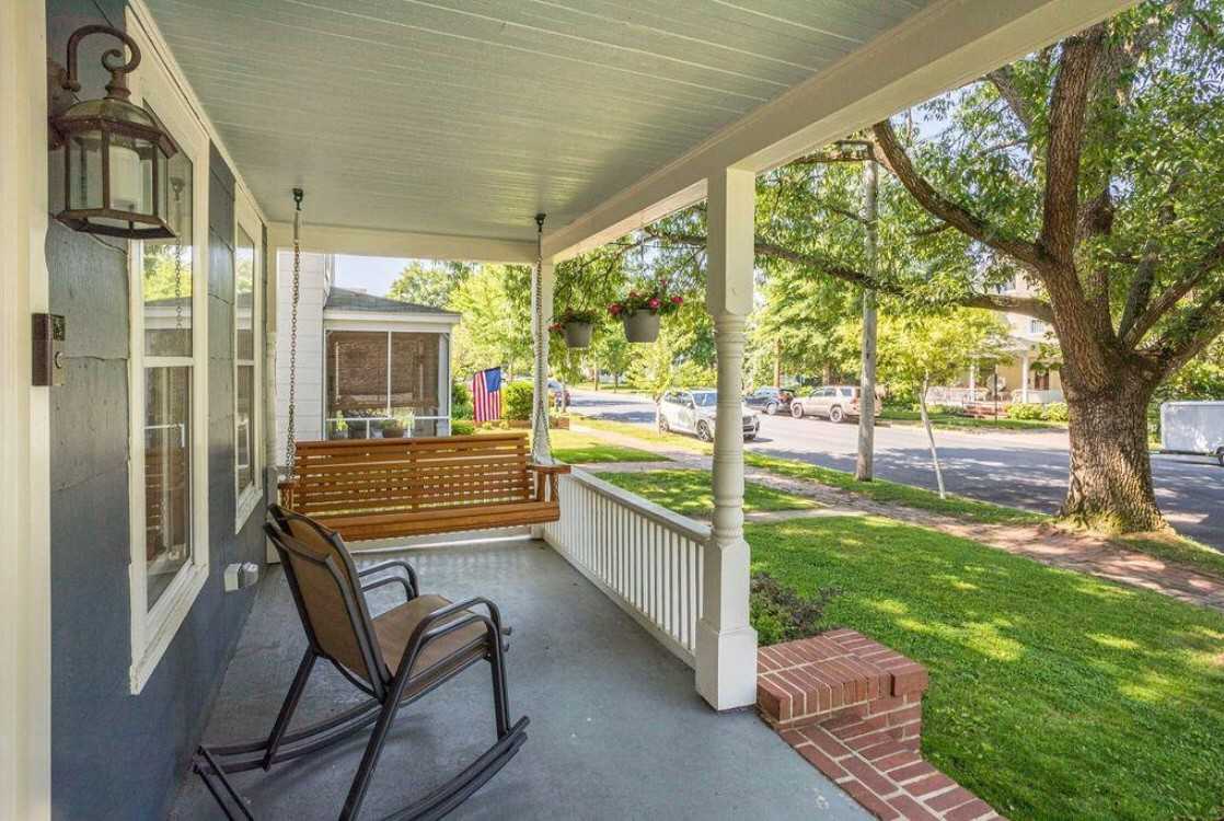 204 S Aurora St #NA - Photo 2 of 12