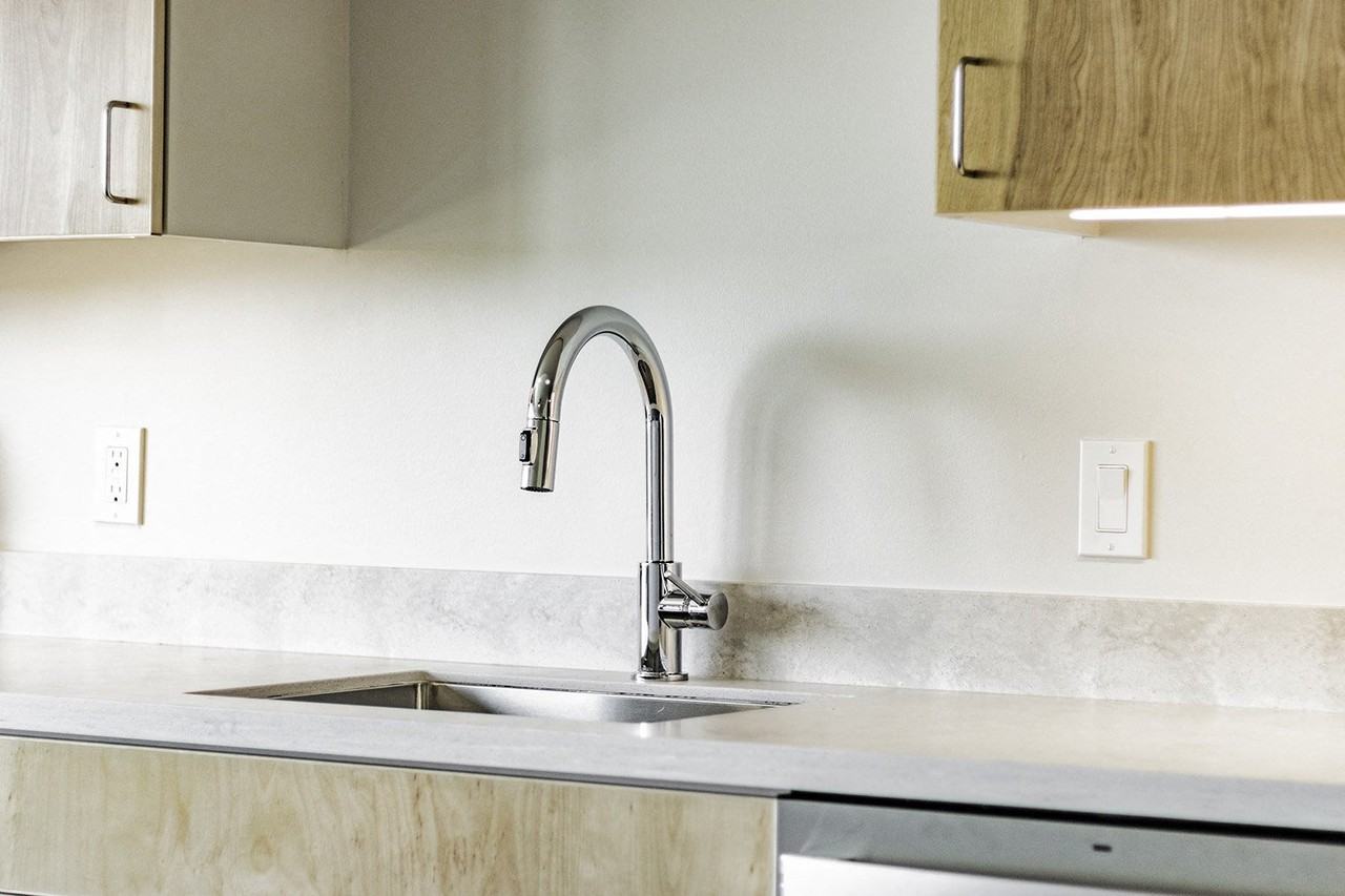 202 Railside - Photo 4 of 36