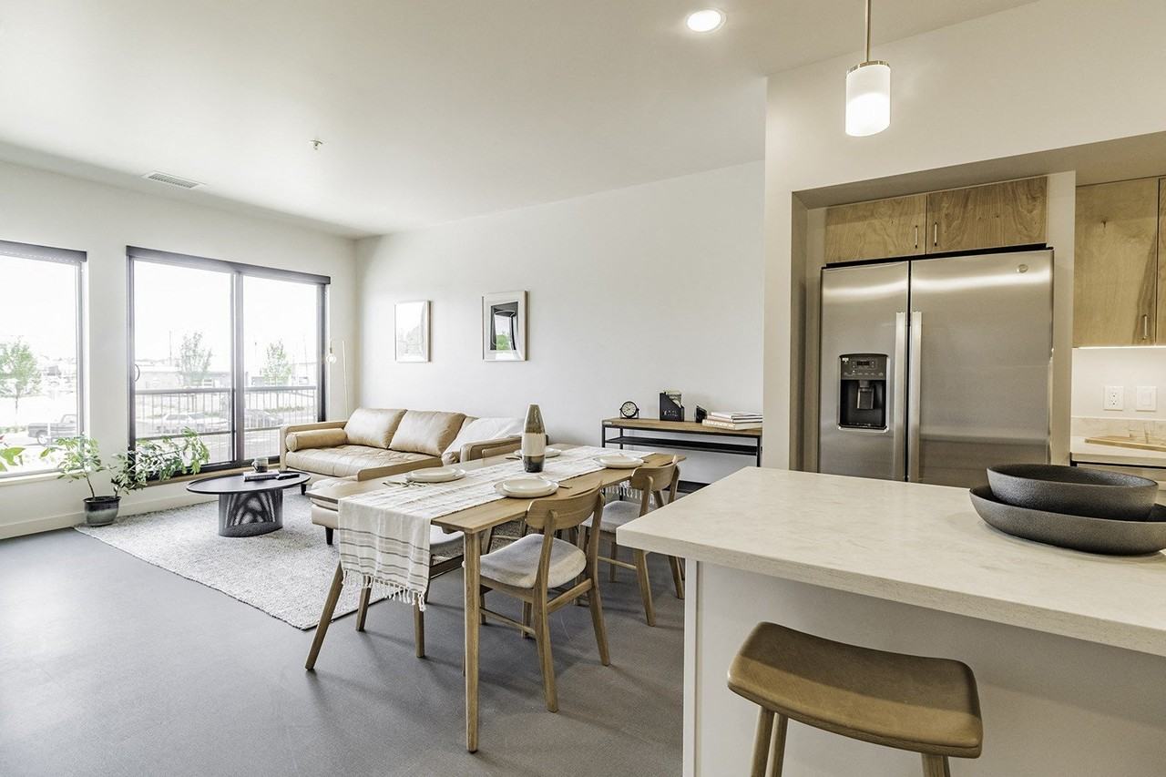 202 Railside - Photo 5 of 36