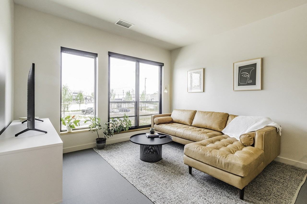 202 Railside - Photo 6 of 36