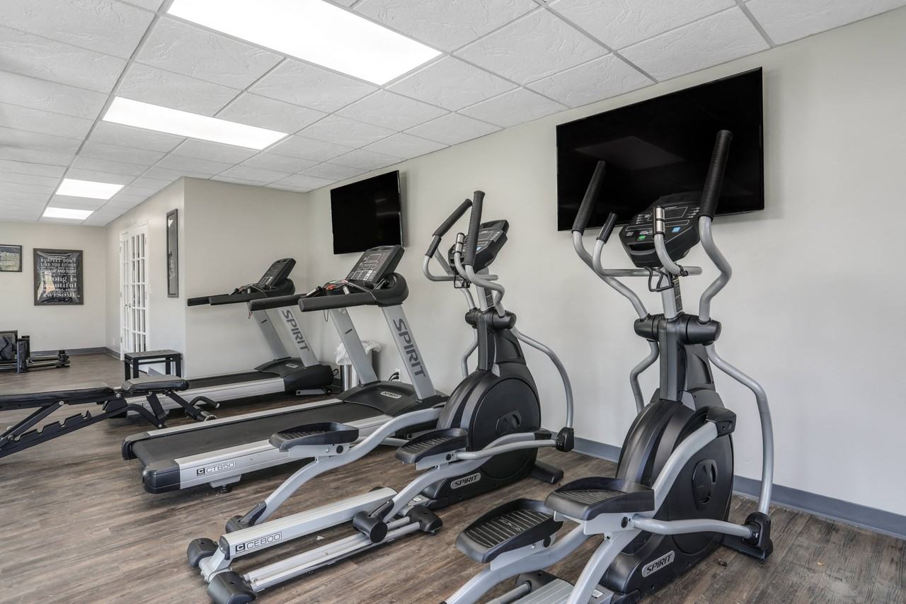 Retreat at Farmington - Photo 4 of 44