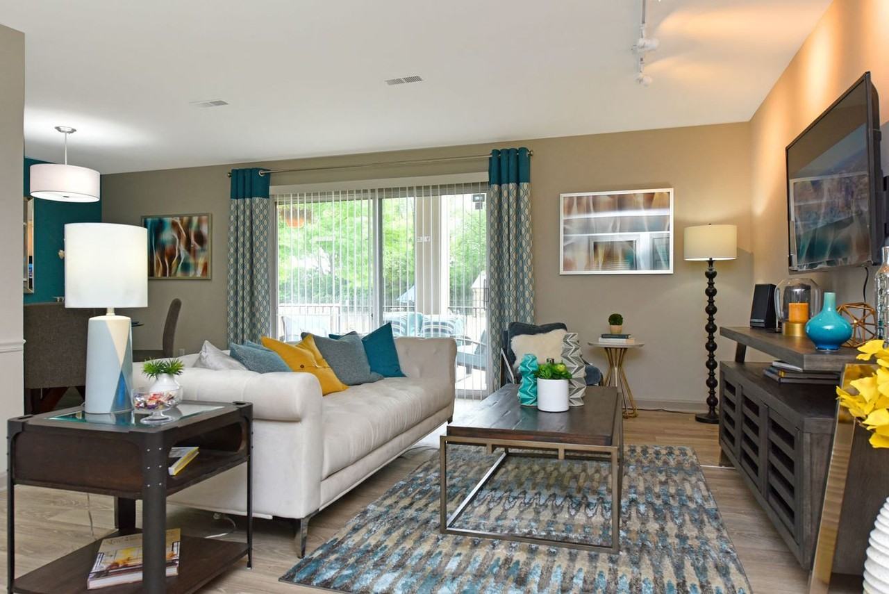 Veridian Castleton - Photo 6 of 18