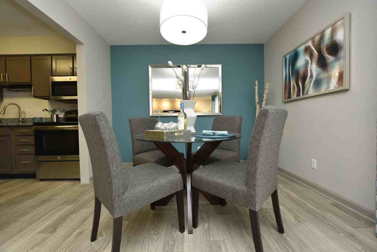 Veridian Castleton - Photo 5 of 18