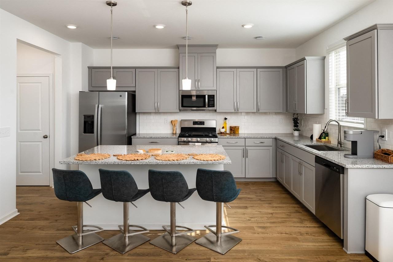 Overlook at Kennerly Lake - Photo 5 of 53