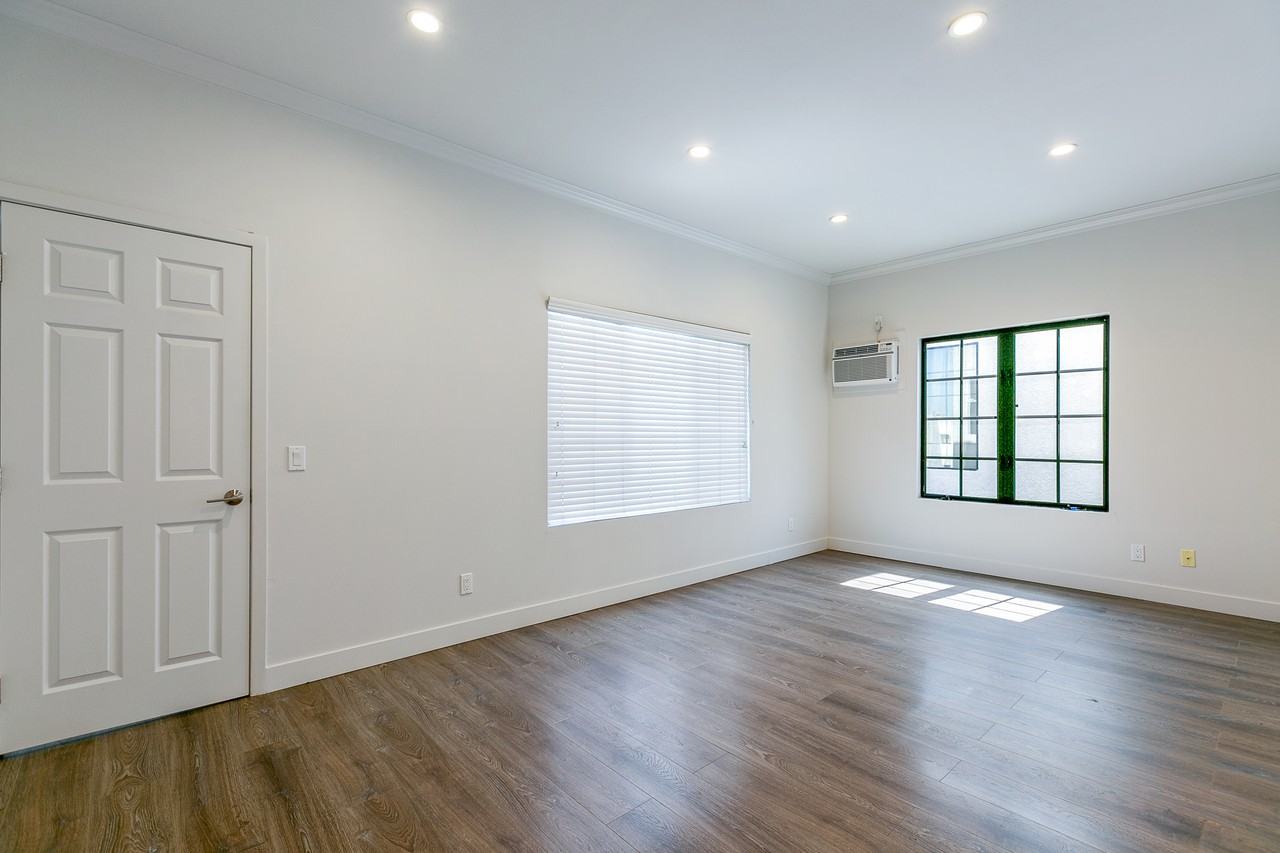 2914 9th Avenue #B - Photo 6 of 13