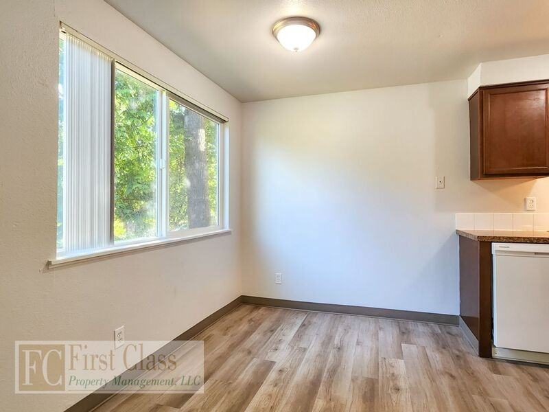 10068 Sw Garrett St - Photo 7 of 19