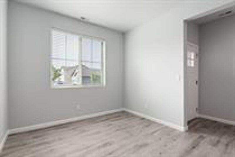 16907 91st Dr Ne - Photo 3 of 13