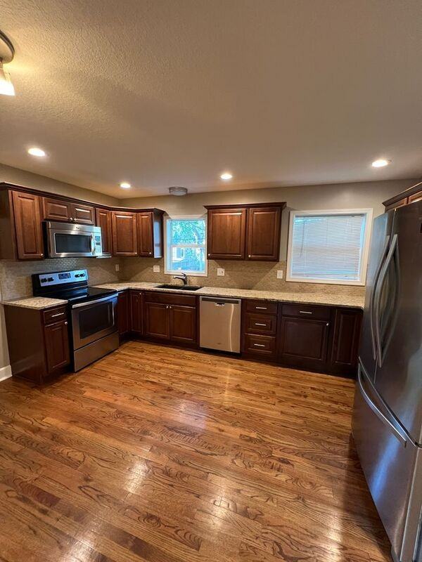 5641 Beverly Ln - Photo 3 of 26