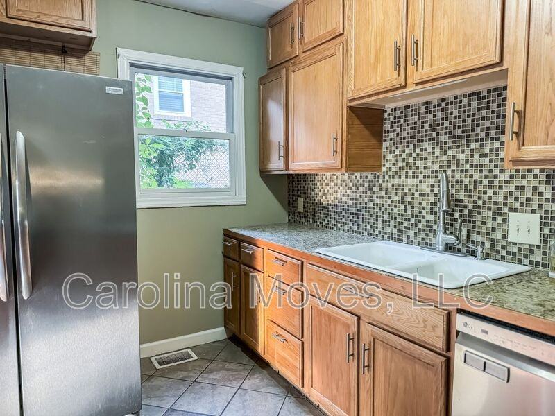 2 Garraux St - Photo 6 of 9