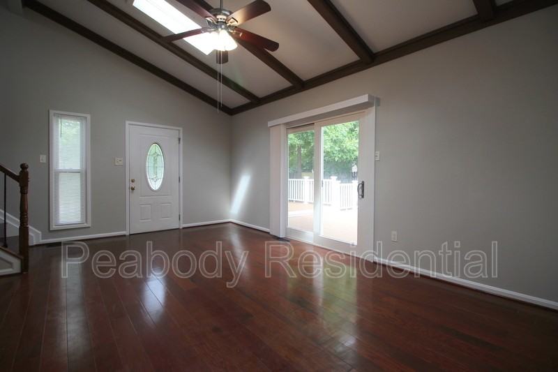 6215 Gemini Ct - Photo 3 of 29