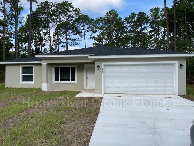 1010 Nw Redwood Dr - Photo 2 of 13