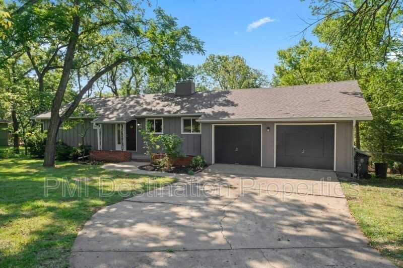 2209 E 125th St - Photo 2 of 38